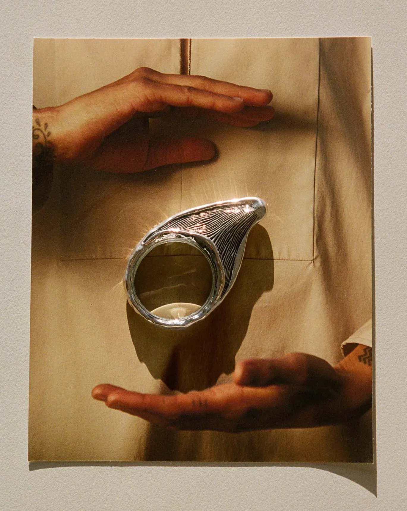A Closer Look Magnifier - Image 2
