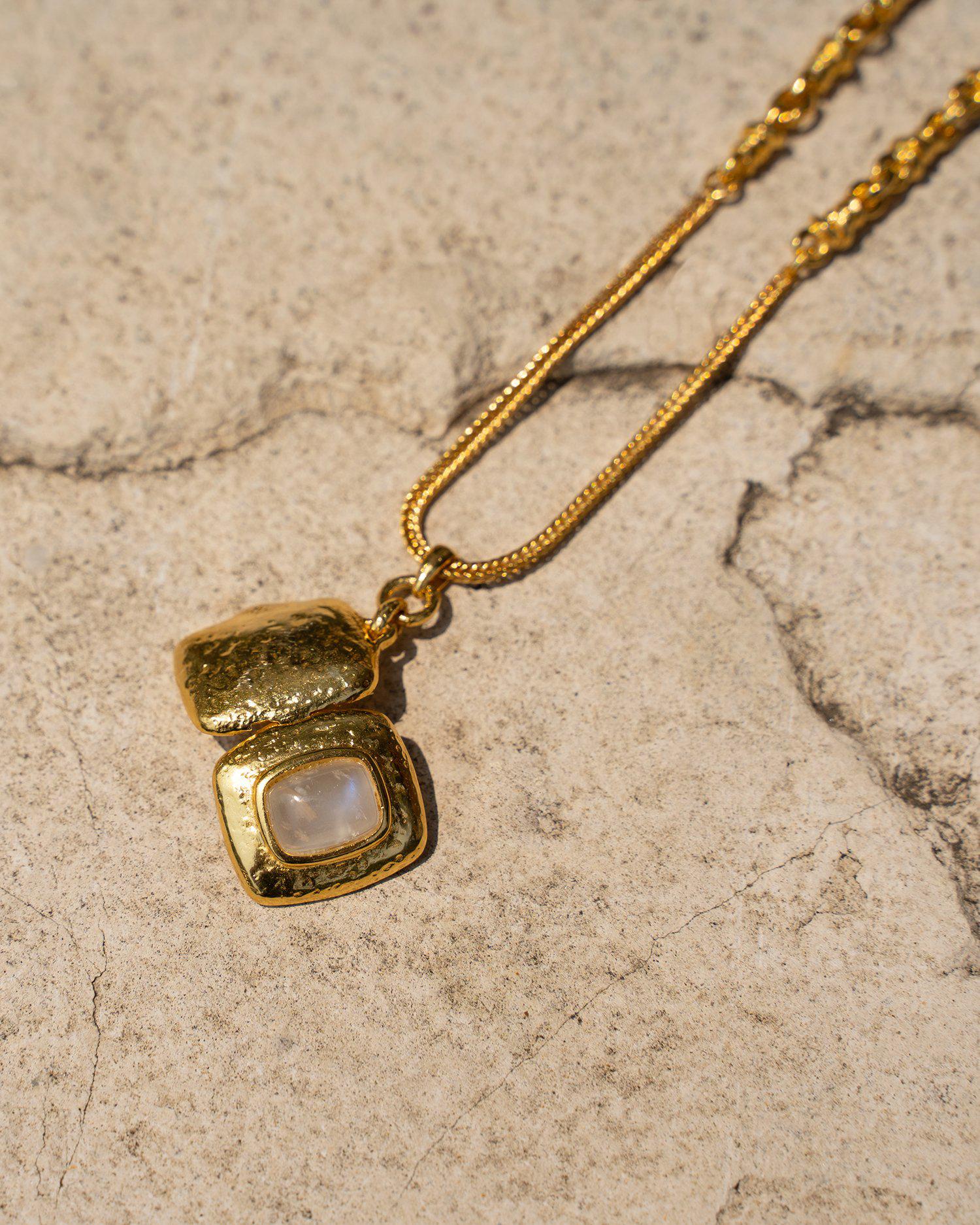 Alexis Locket - Image 5