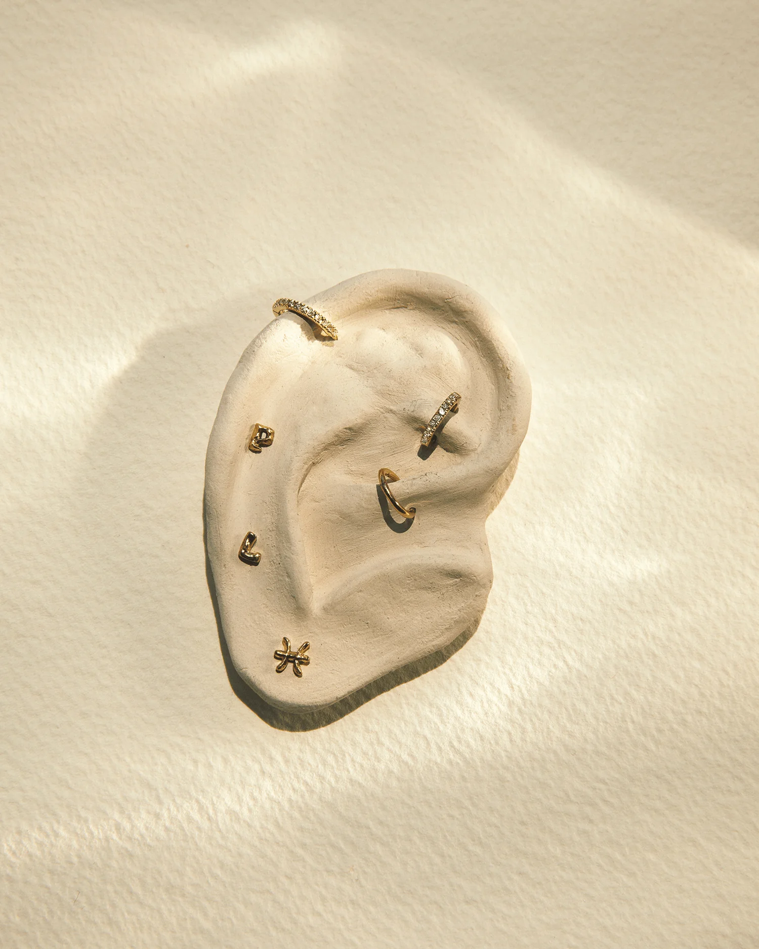 U Stud - Image 4