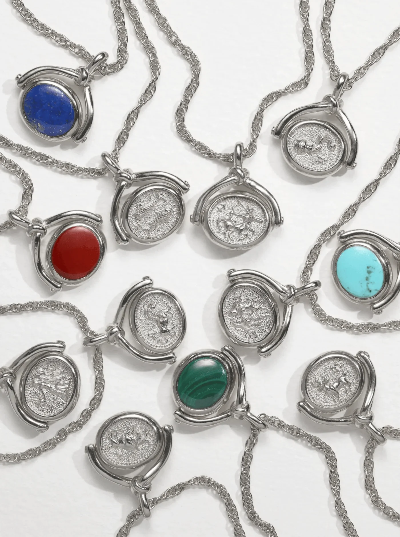 Leo Spinner Pendant - Image 3