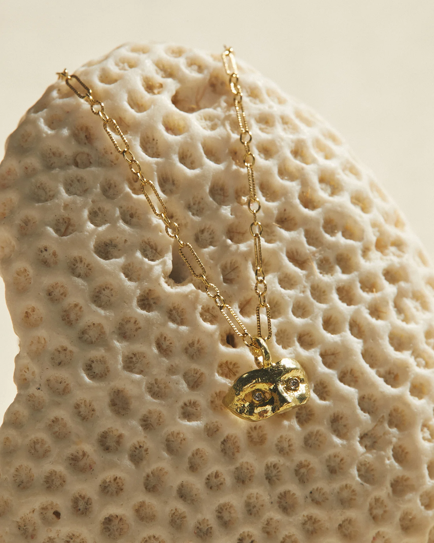 Masque Pendant - Image 3