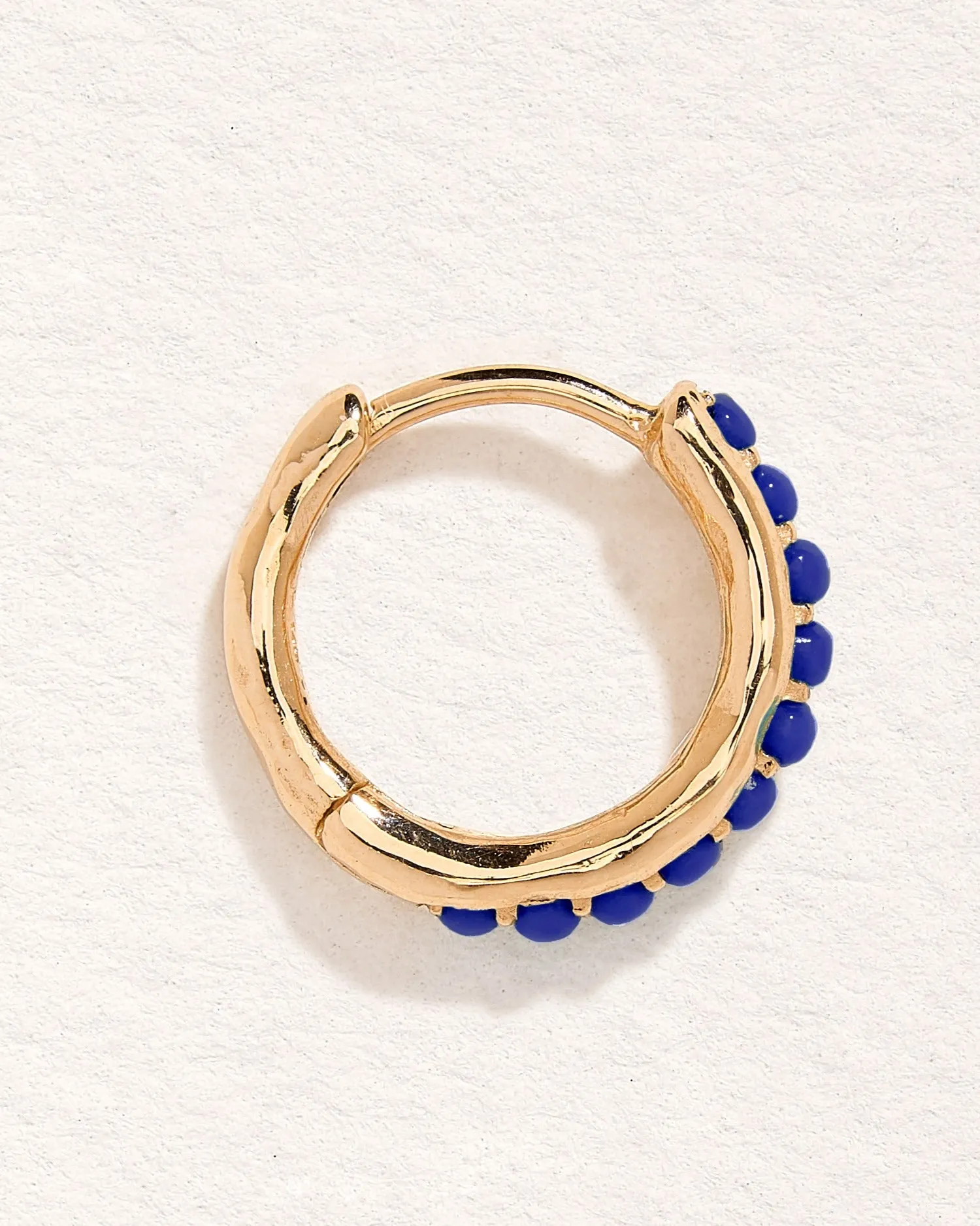 8mm Molten Pavé Huggie - Image 3