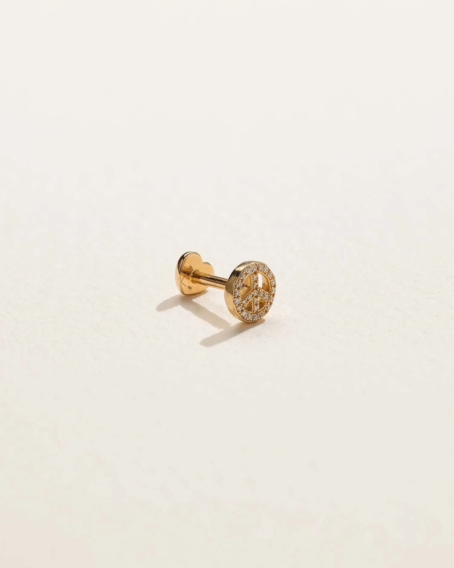 Pavé Peace Stud - Image 2