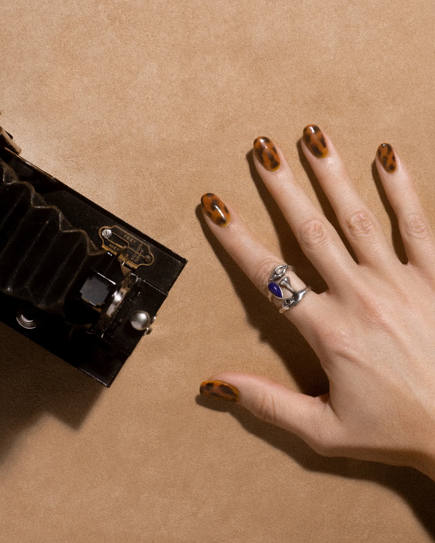 Large Portrait Ring - Image 2